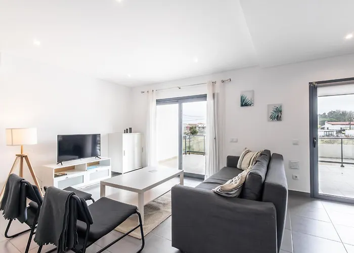 Mar T2 - By Smarthomes * São Martinho do Porto