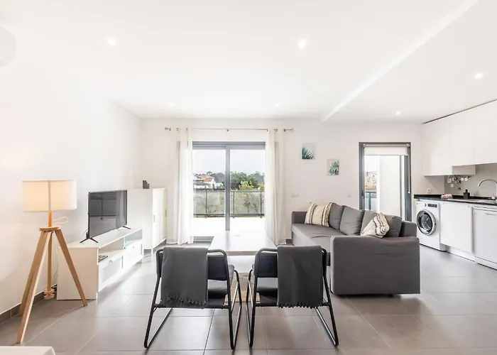 Mar T2 - By Smarthomes Apartman *